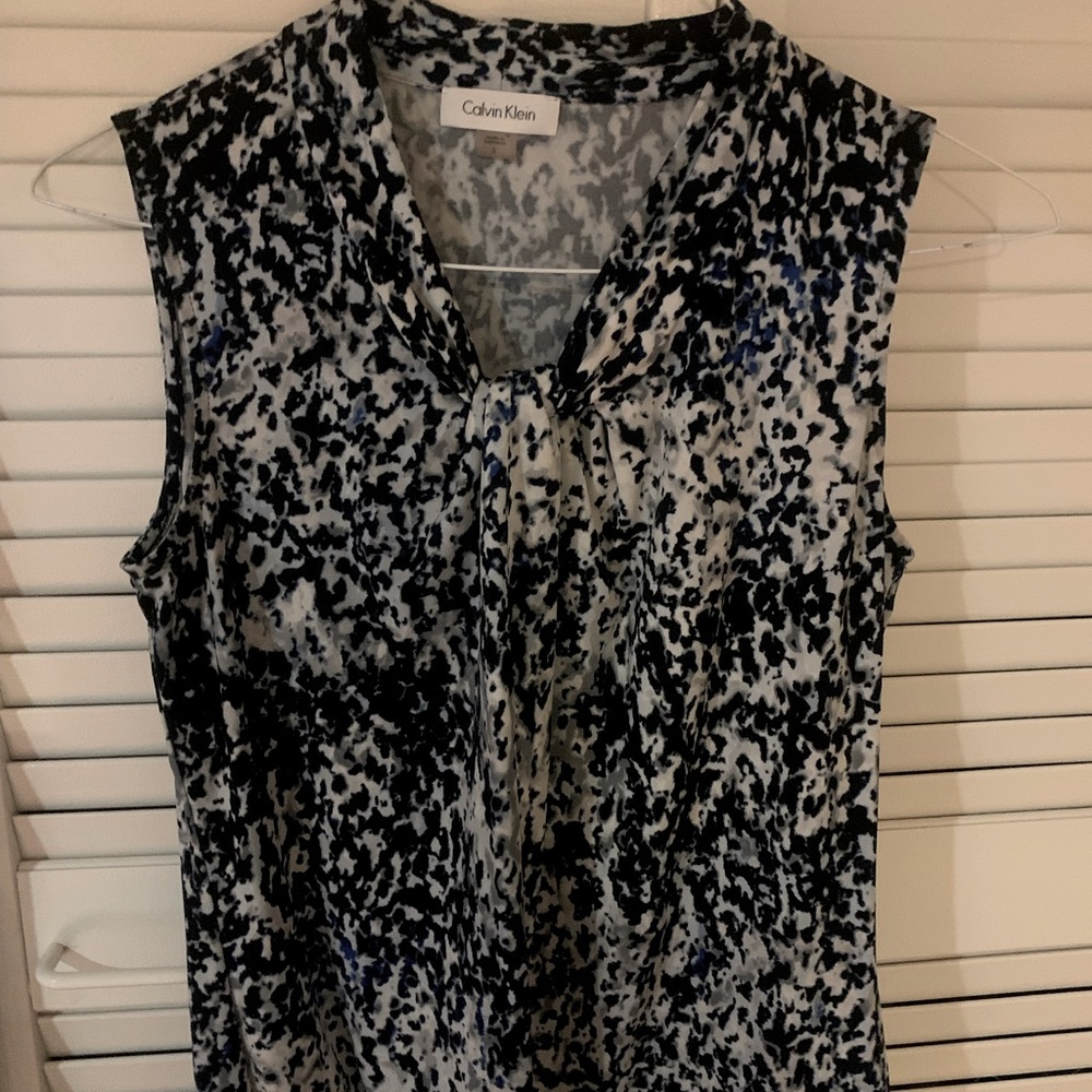 Calvin Klein Womens blue grey whit and black spotted business top